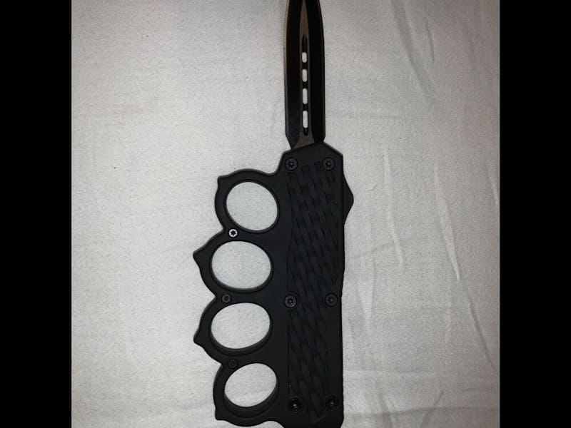 Customer photo review of Tactical Knuckle OTF Knife