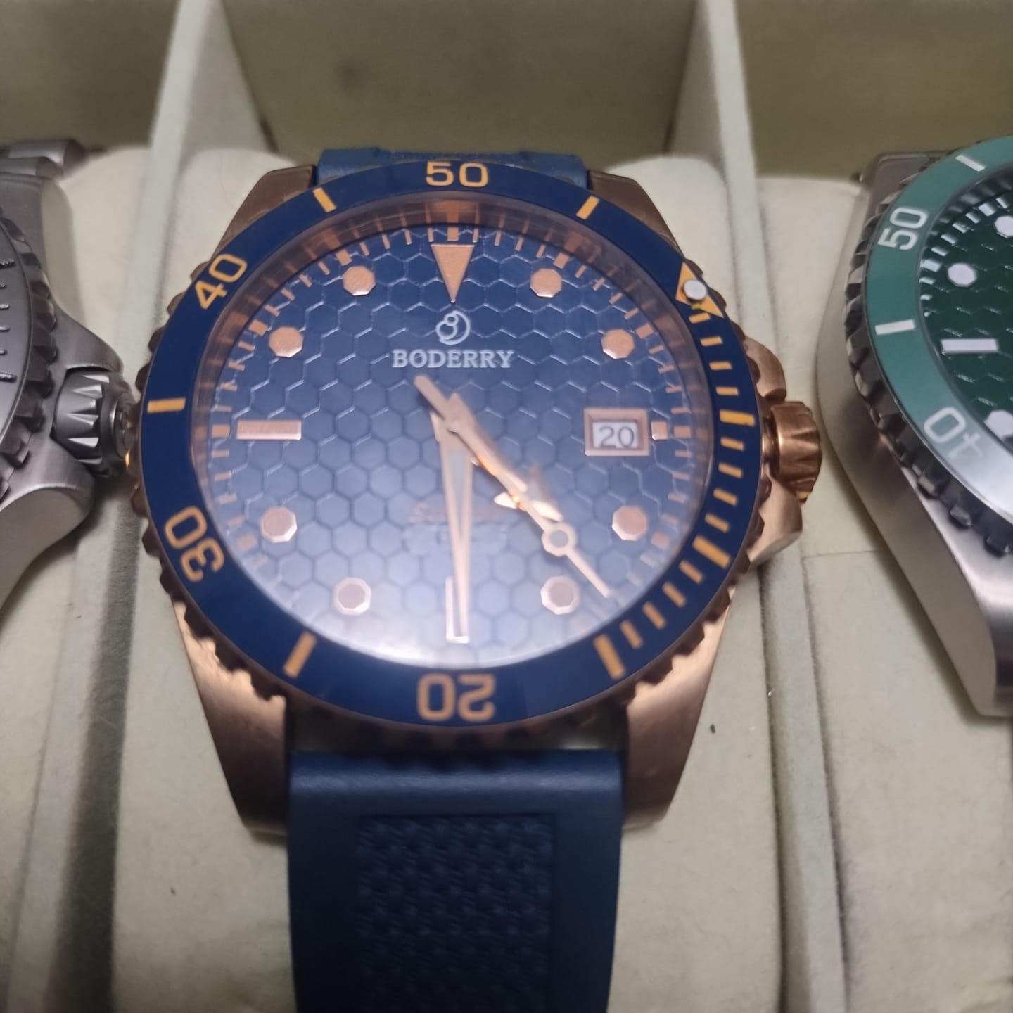 Customer photo review of SEATURTLE.OCEAN(BRONZE) - Automatic Bronze Diver Watch | Sea Blue/FKM Rubber