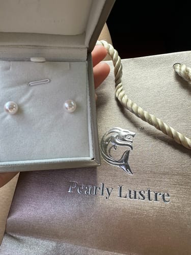 Customer photo review of 18K Gold﻿ Top Grade Freshwater White Pearl Stud Earrings KE00023