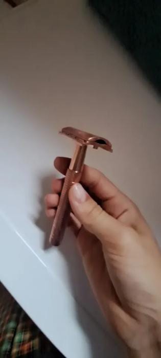 Customer photo review of Comflux™ Safety Razor