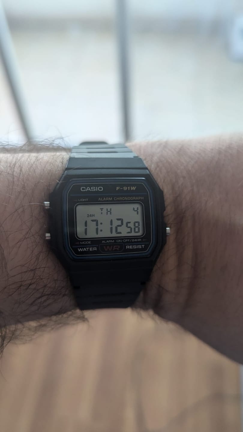 Customer photo review of Reloj Casio Vintage F-91W-1JH Packaging JDM
