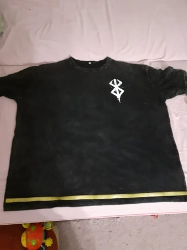 Customer photo review of DESOLATION BACKPRINT VINTAGE TEE