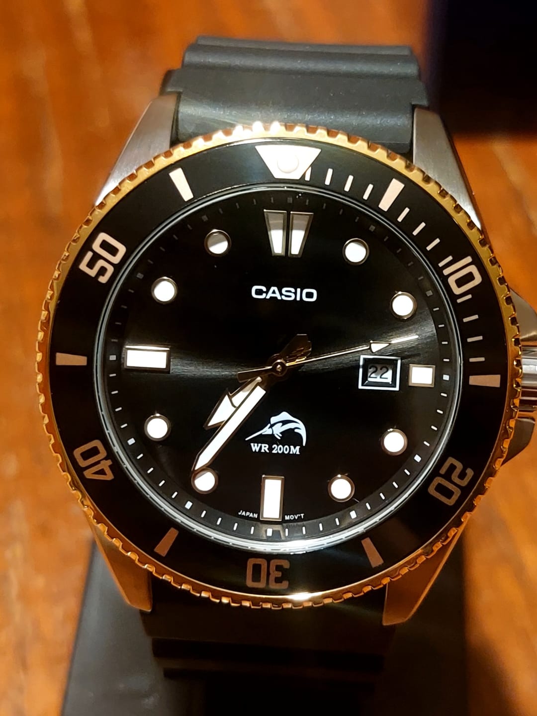 Customer photo review of Reloj Casio Submariner Marlin Duro MDV106G-1AVCF Negro Dorado Buceo