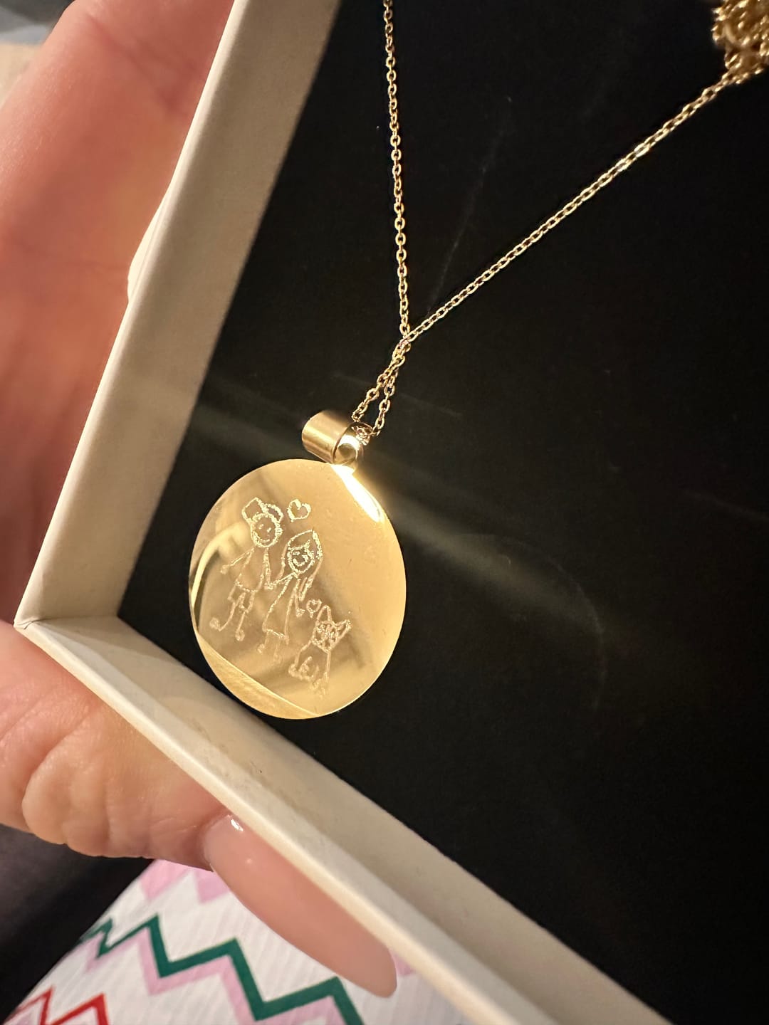 Customer photo review of Halskette Kinderzeichnung