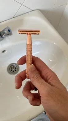 Customer photo review of Comflux™ Safety Razor