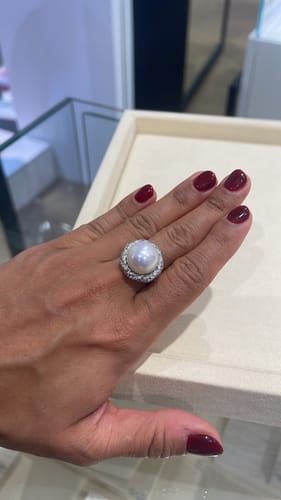 Customer photo review of Top Lustre Edison Pearl Ring WR00172