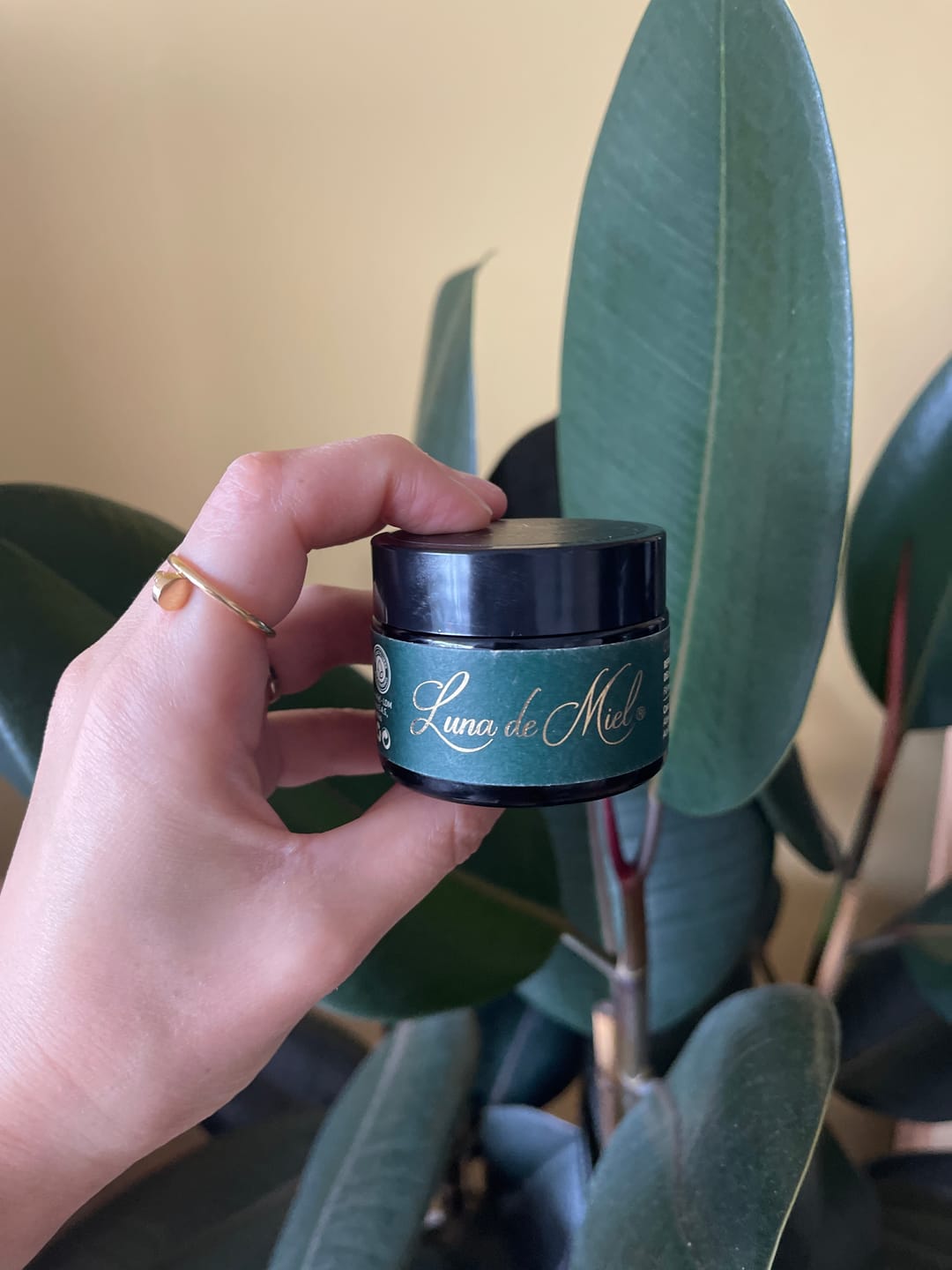 Customer photo review of Crema Facial Luna de Miel