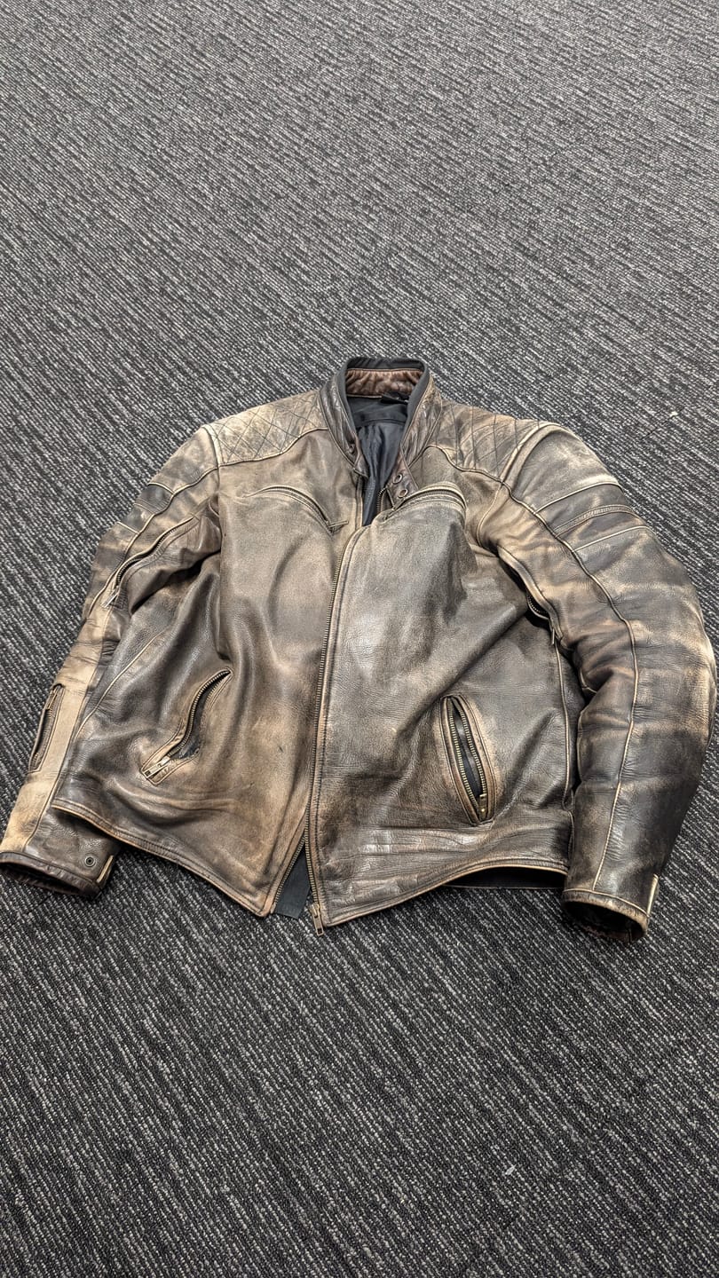 Customer photo review of 'ol Bobber' | Classic Leather Motorbike Jacket | Distressed Charcoal Brown Full Grain Leather