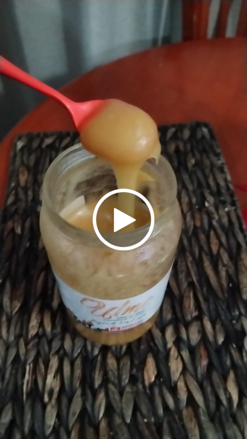 Customer video review of Miel de Ulmo 1.3 kg