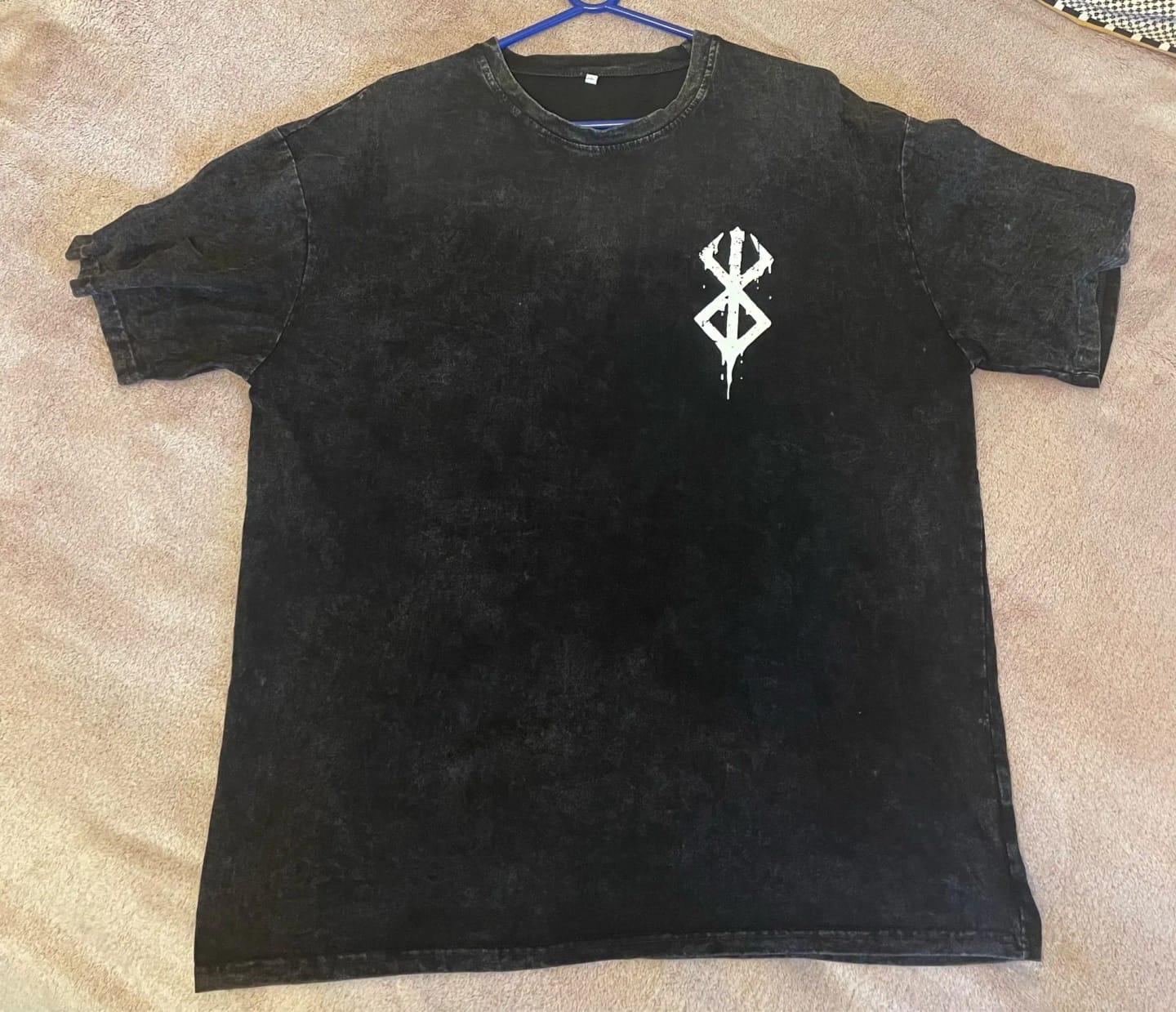 Customer photo review of DESOLATION BACKPRINT VINTAGE TEE