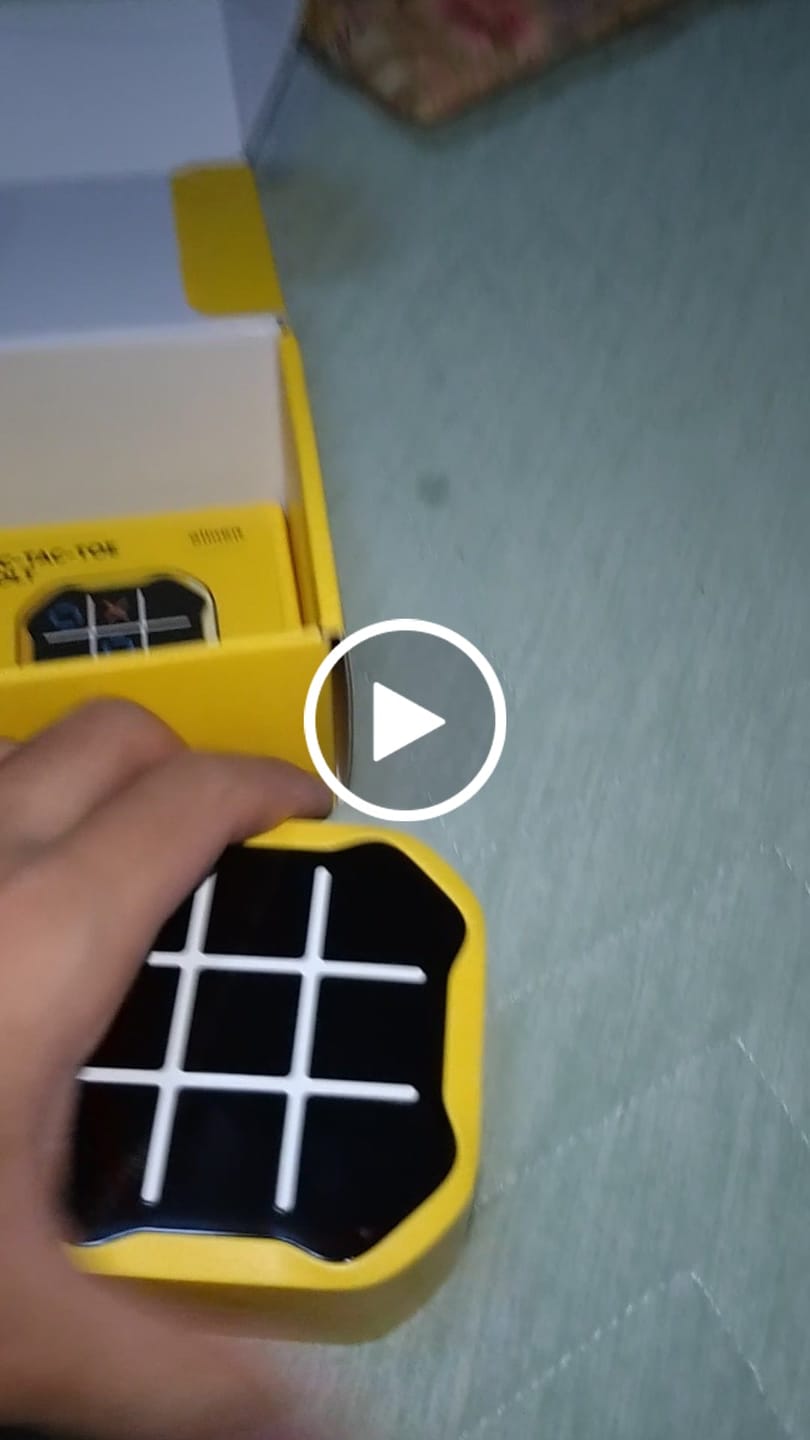 Customer video review of GiiKER Tic-Tac-Toe Bolt