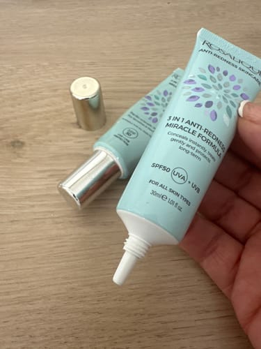Customer photo review of Rosalique 3 in 1 Anti-Redness Miracle Formula SPF50