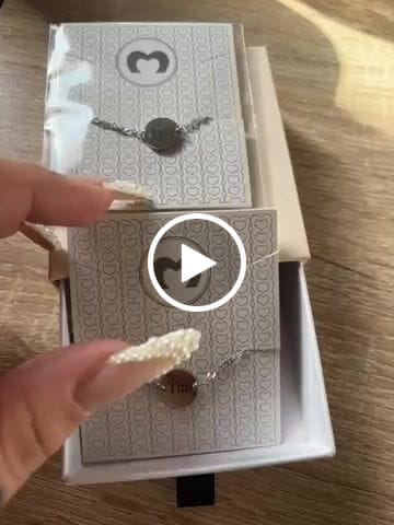 Customer video review of Pulsera Sensación ~ Personalizado