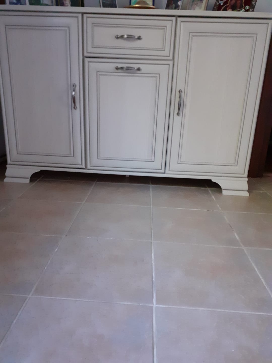 Customer photo review of Comoda Tiffany, alb vintage, PAL/MDF, 139x37x90 cm