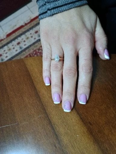 Customer photo review of Anel Solitário Moissanite Oval