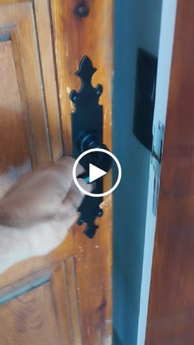 Customer video review of Manilla modelo '300' con placa oval de forja para puertas