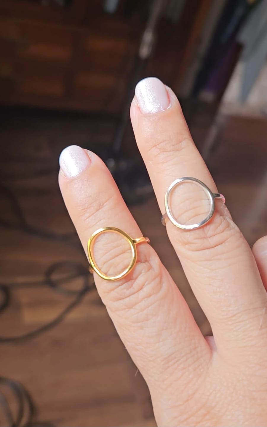 Customer photo review of Anillo Ovali