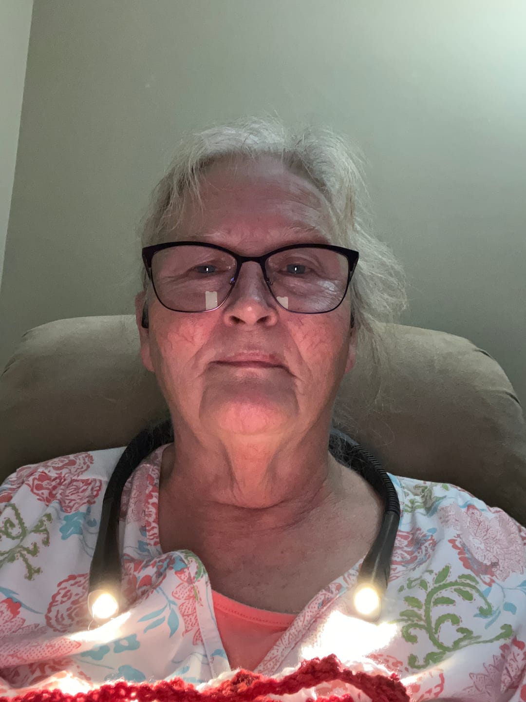 Customer photo review of Crocheting/Knitting Neck Lamp