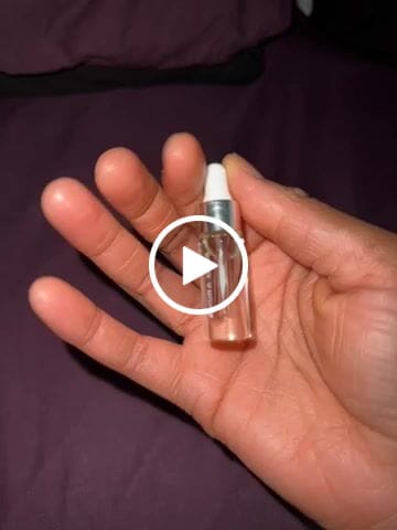 Customer video review of Bby Powder Fine Perfume Oil