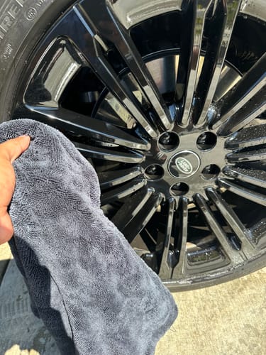 Customer photo review of BLACKLINE™ TWISTED-LOOP DRYING TOWEL