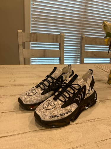 Customer photo review of Men's Black & White Psalm 23s - First Edition Christian Shoes