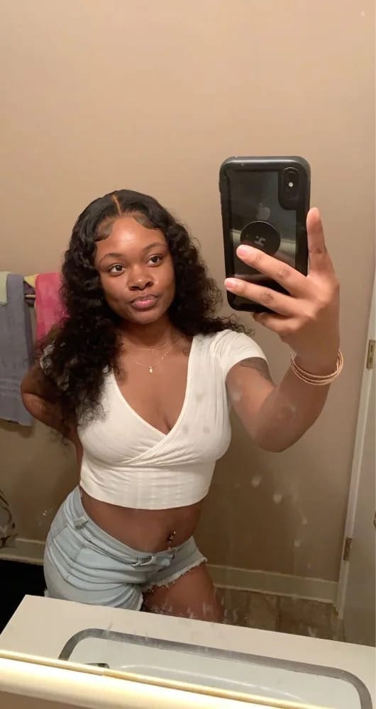 Customer photo review of JYZ Tape in Hair Extensions Curly Human Hair Tape in Curly Extensions Double Sided Tape in Natural Curly Hair Extensions 100g 40 pcs