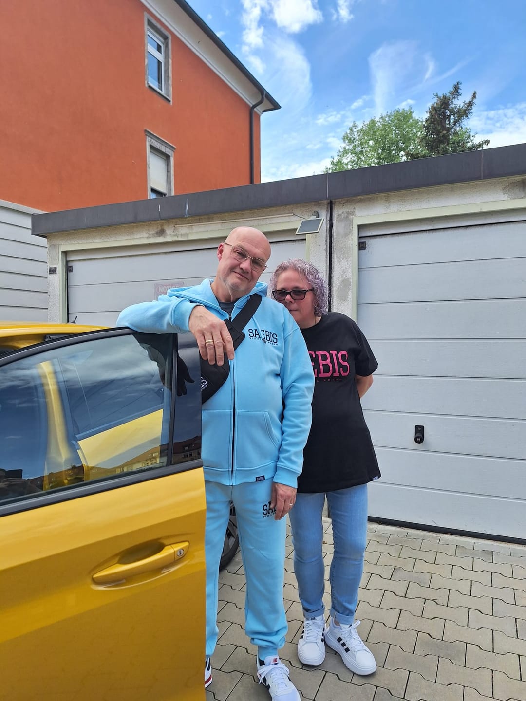 Customer photo review of Lifestyle Bauchtasche schwarz mit zwei Fächern by SAEBIS®