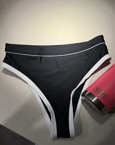 Customer photo review of LIBBY Black High Rise Piping Bottom