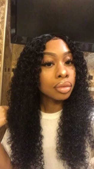 Customer photo review of JYZ Tape in Hair Extensions Curly Human Hair Tape in Curly Extensions Double Sided Tape in Natural Curly Hair Extensions 100g 40 pcs