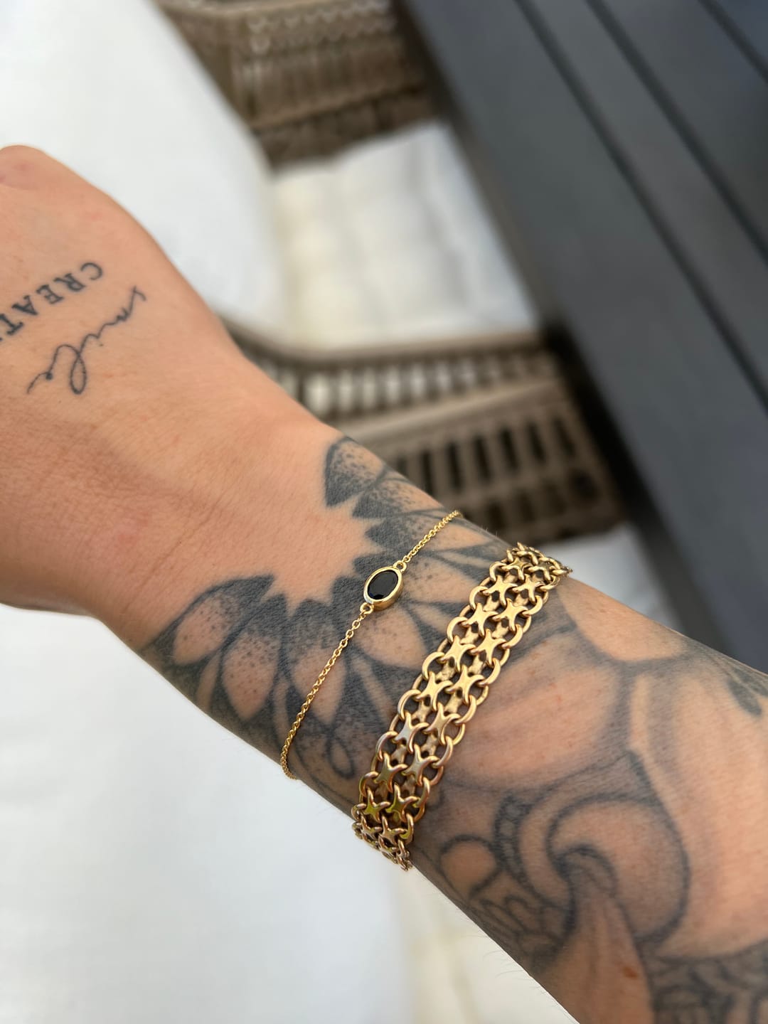 Customer photo review of Armband Juli Onyx Guld