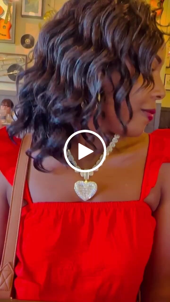 Customer video review of GOLD MILLIONAIRE NECKLACE SET
