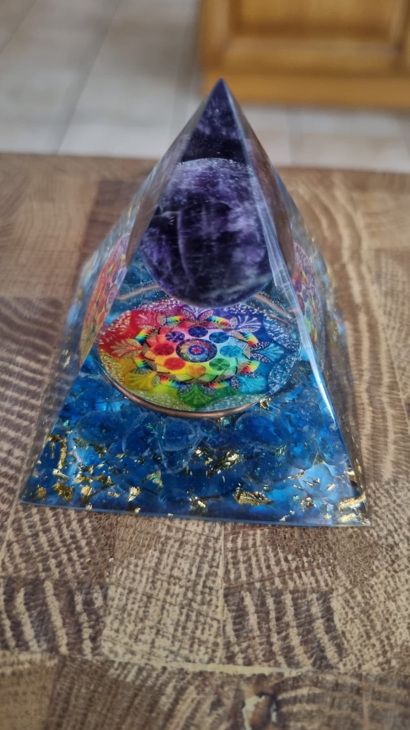 Customer photo review of Orgonite "Abondance & Protection" en Améthyste & Quartz Bleu