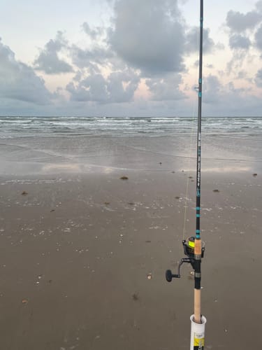 Customer photo review of 9'4" No Excuses Surf Travel Rod with Tube Medium-Heavy Action 3/4oz to 3oz