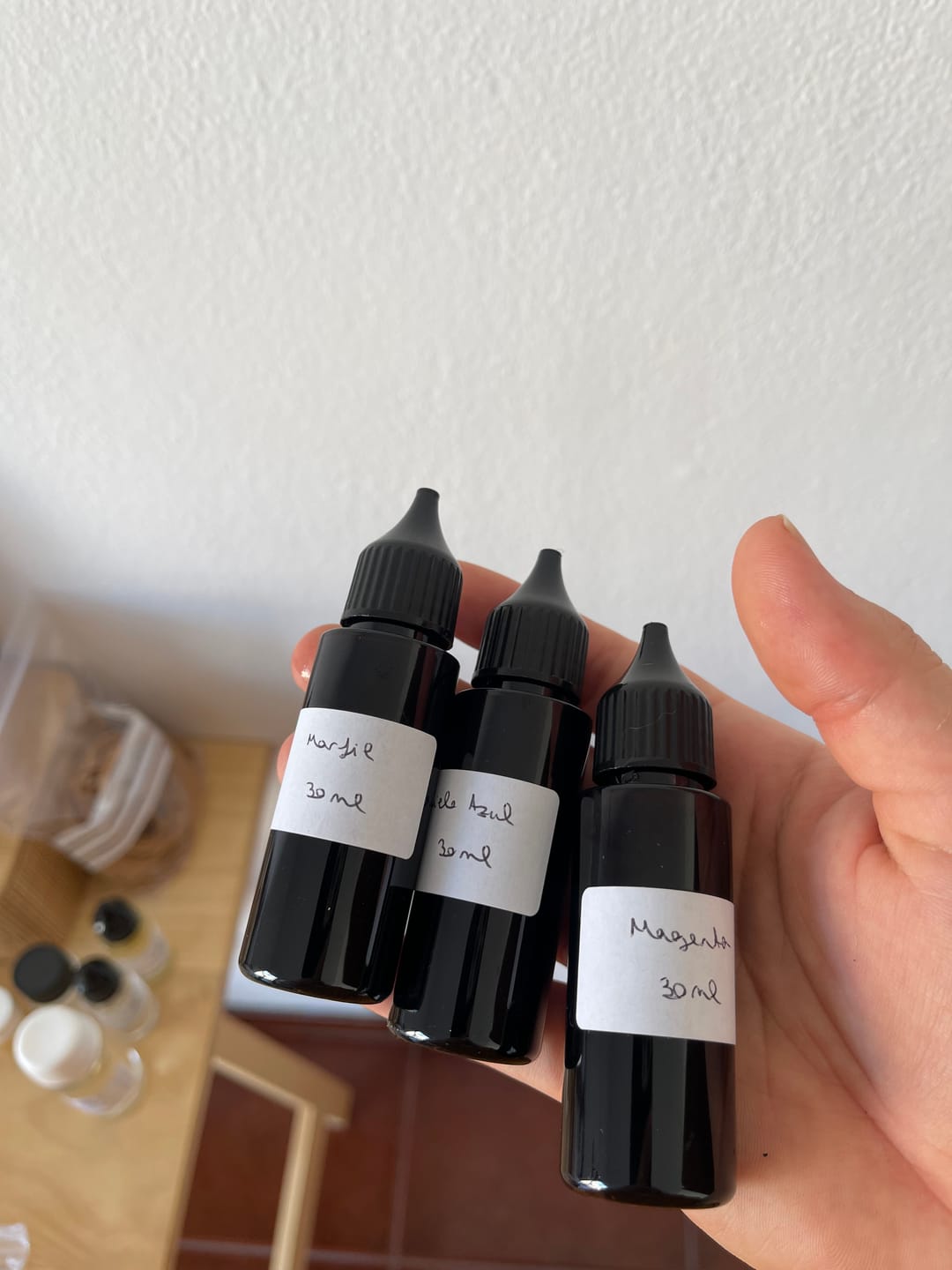 Customer photo review of Colorante líquido para velas MARFIL