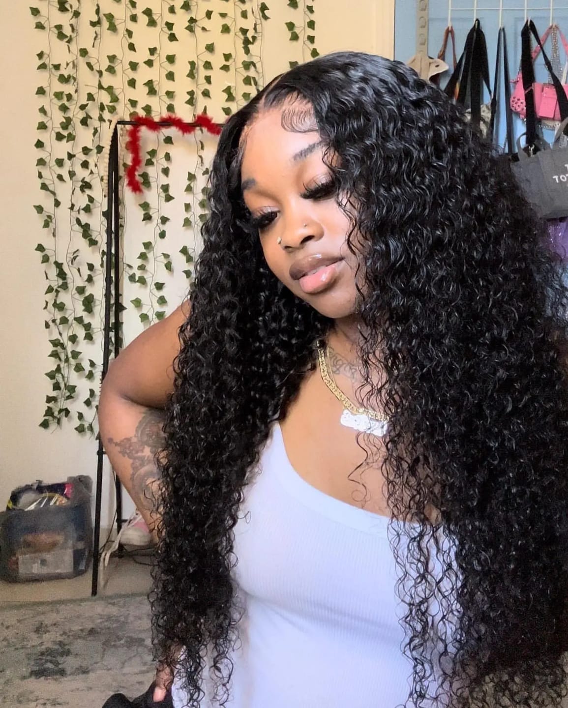 Customer photo review of JYZ Tape in Hair Extensions Curly Human Hair Tape in Curly Extensions Double Sided Tape in Natural Curly Hair Extensions 100g 40 pcs