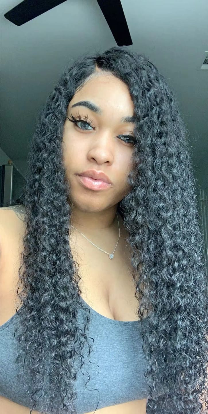 Customer photo review of JYZ Tape in Hair Extensions Curly Human Hair Tape in Curly Extensions Double Sided Tape in Natural Curly Hair Extensions 100g 40 pcs