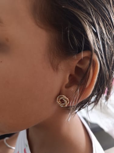 Customer photo review of Boucles d'oreilles DIVINITÉ