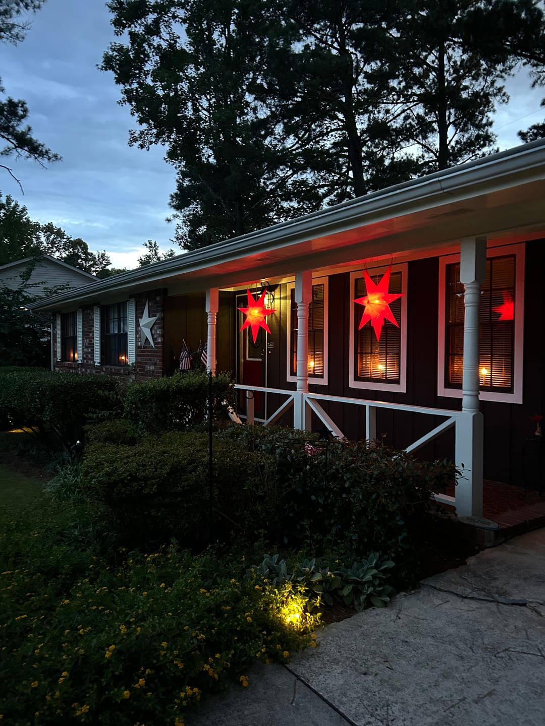 Customer photo review of 30" Red 7-Point Weatherproof Star Lantern Lamp, Hanging Decoration