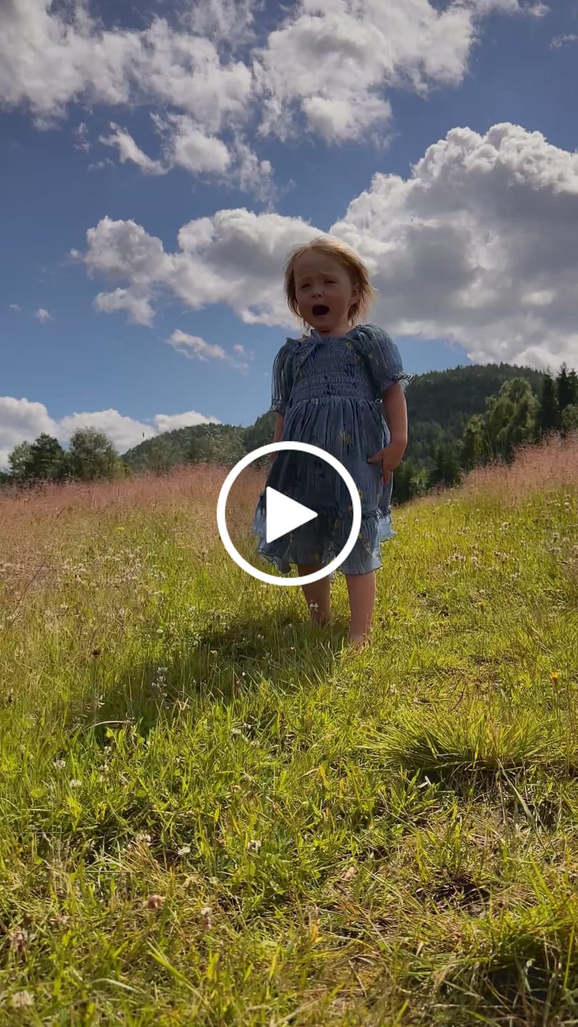 Customer video review of Crinkled Chiffon Dress - Dusty Blue (Limited Edition)
