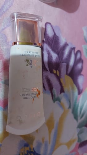 Customer photo review of O.TWO.O SPF 30 SUNSCREEN
