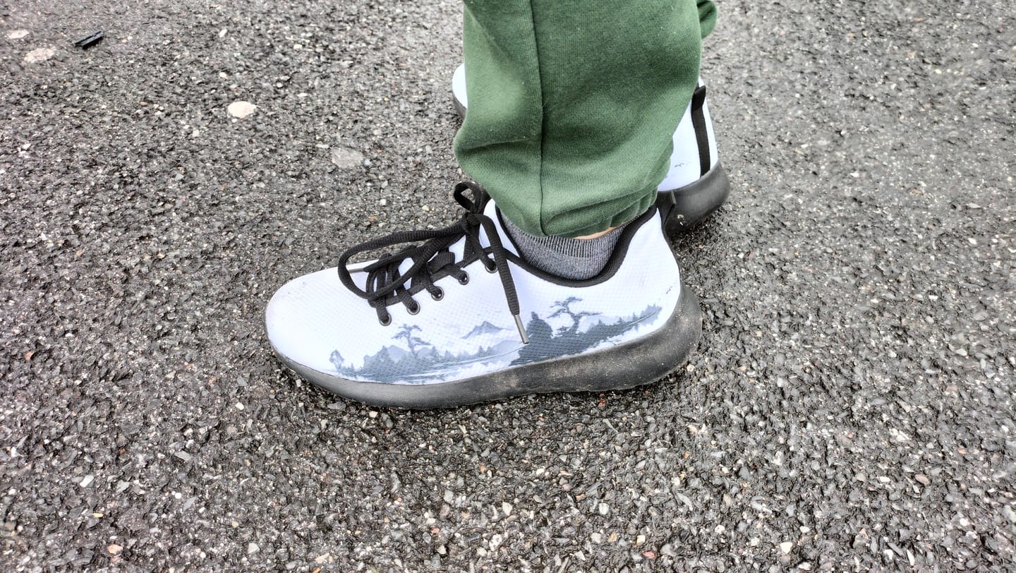 Customer photo review of Sneakers Yozakura
