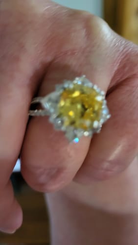 Customer photo review of Halo Flower Canary Yellow CZ Split Shank Ring in Sterling Silver