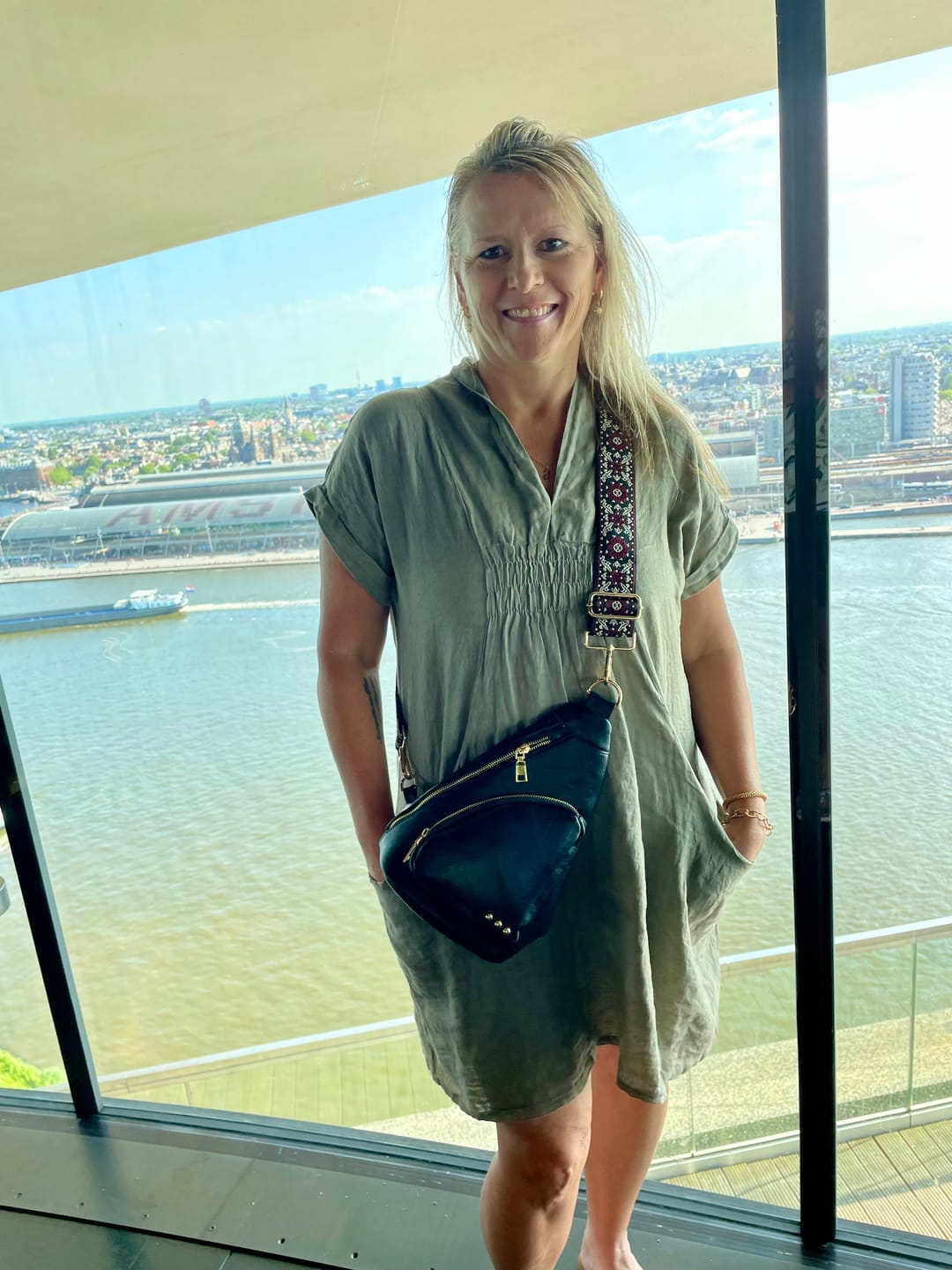 Customer photo review of Meo Linen Pocket Dress (Taupe)