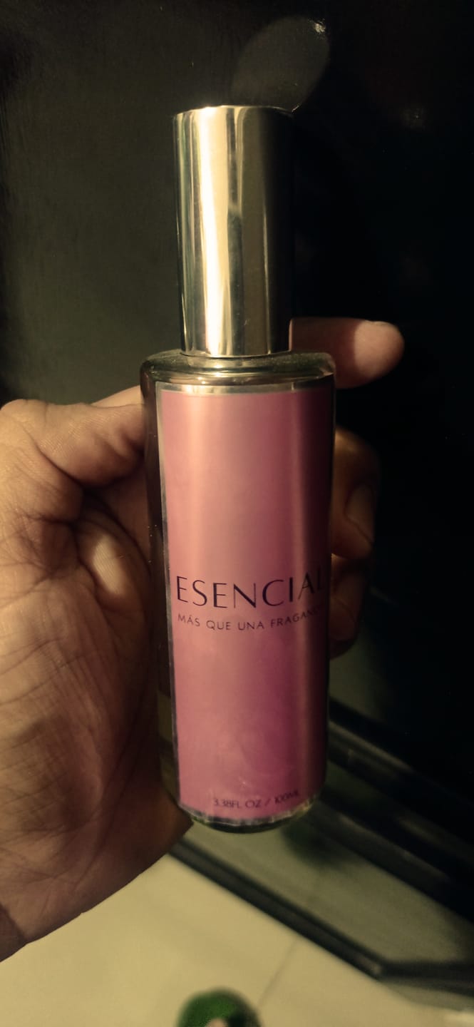 Customer photo review of M161 Inspirado en: Black Opium - Yves Saint Laurent