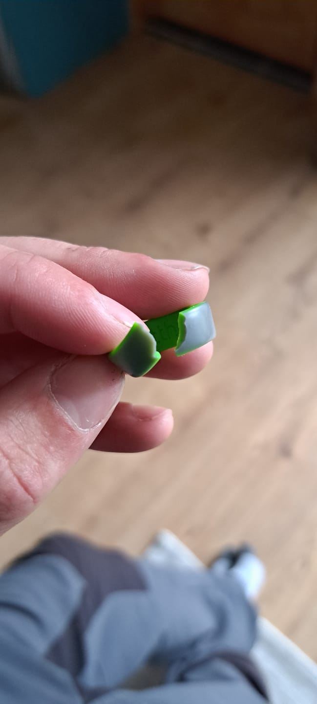 Customer photo review of botthms Double Green Silicone Ring