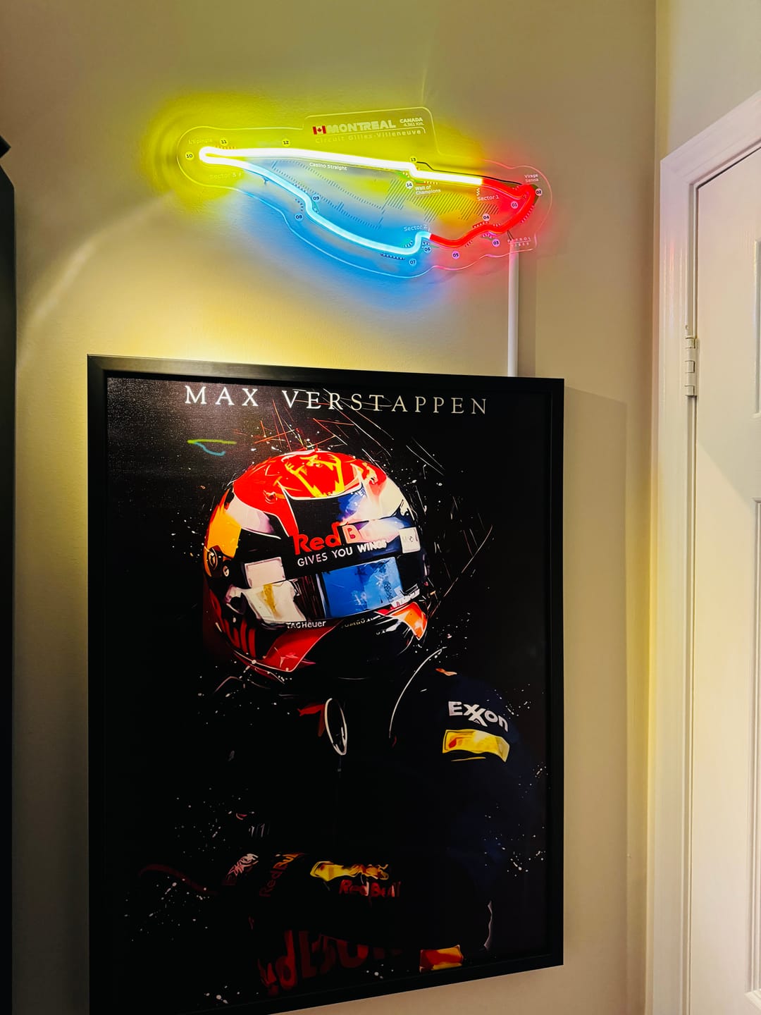 Customer photo review of Circuit Gilles Villeneuve Neon Race Track