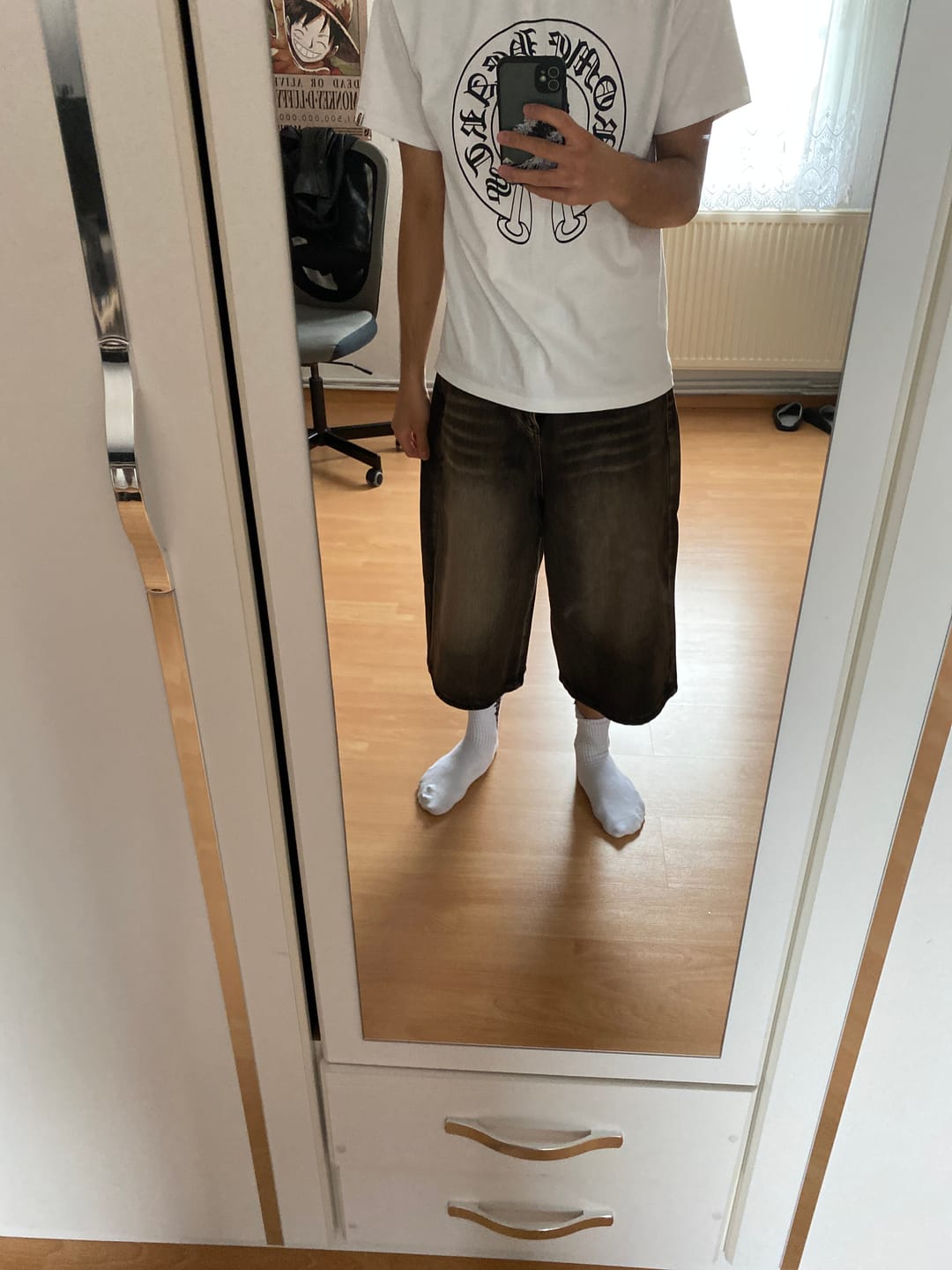 Customer photo review of Aelfric Eden Vintage Washed Longline Jorts