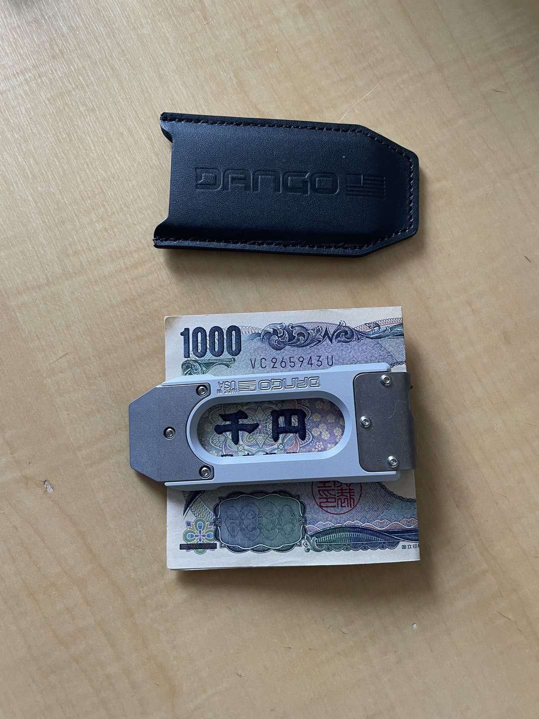 Customer photo review of MC02 TITANIUM MONEY CLIP