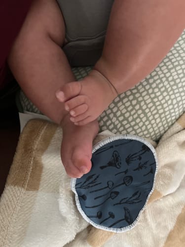 Customer photo review of Bamboo Machine Washable Nursing Pad Liner Sets