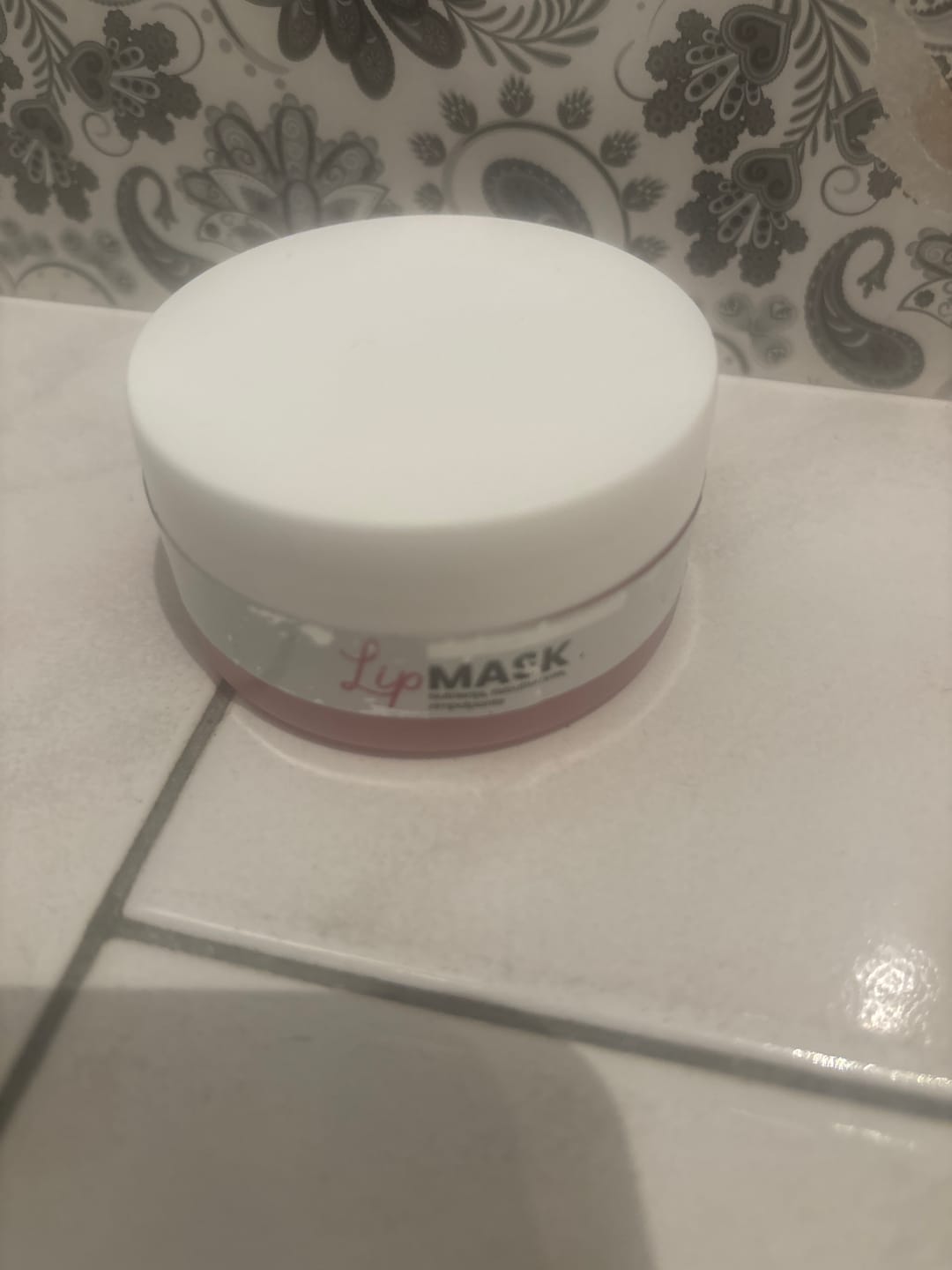 Customer photo review of Ultra Lip Mask
